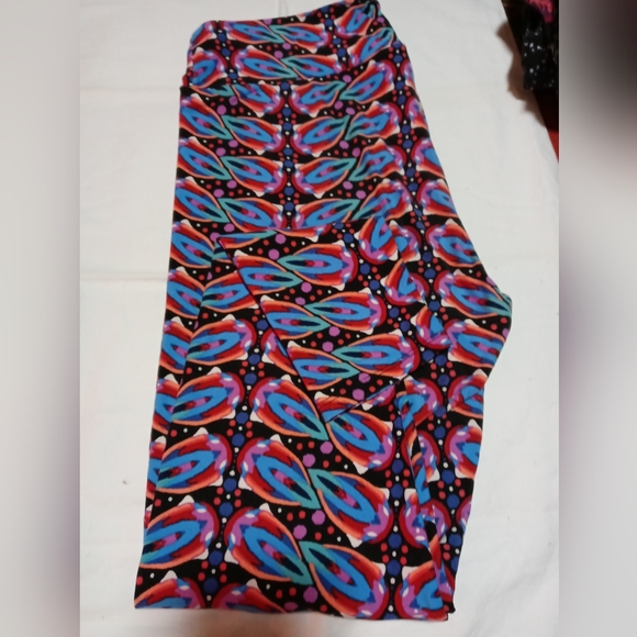 LuLaroe Leggings - Picture 5 of 5